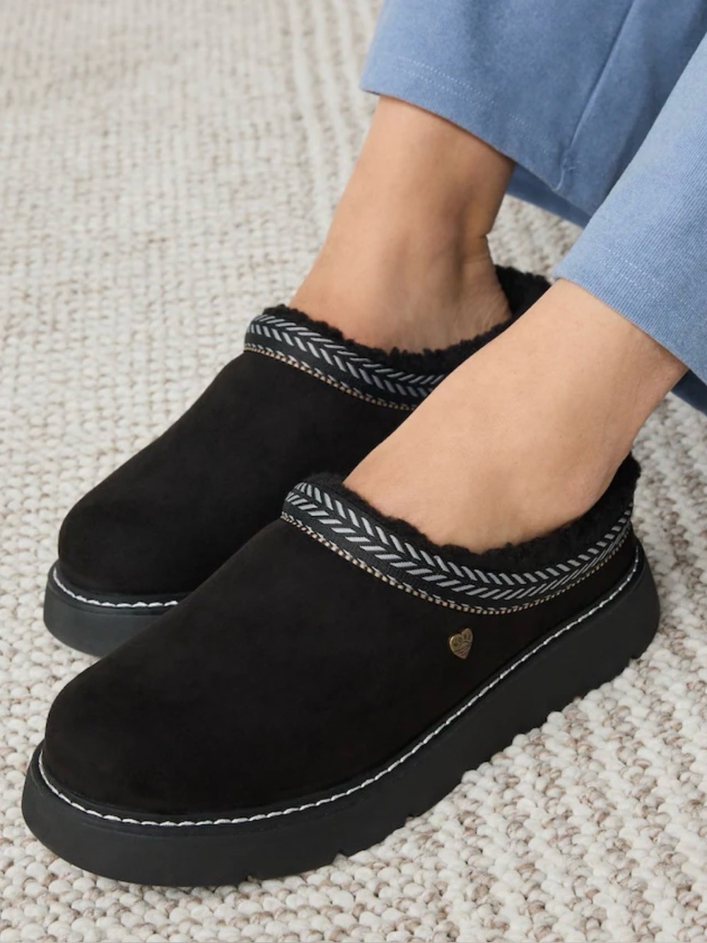 Sketchers BOBS Keepsakes Lite- Cozy Fest Slipper - Picture 1 of 4